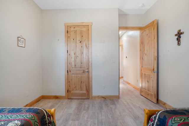 84 Camino Redondo, Placitas, NM 87043