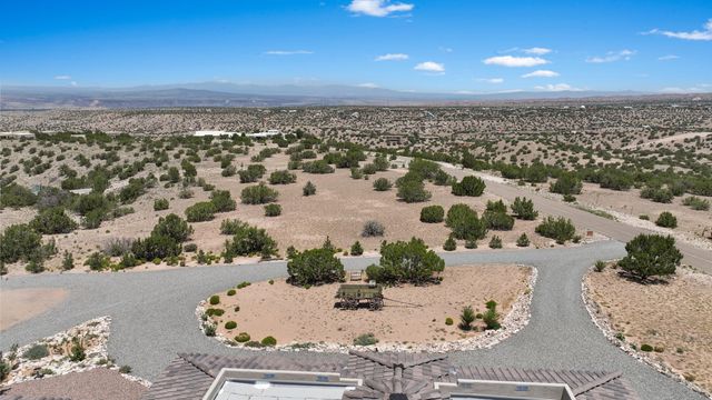 84 Camino Redondo, Placitas, NM 87043