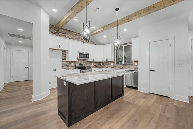 155 Madison 8323, Hindsville, AR 72738