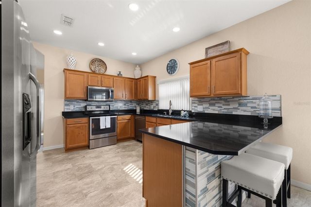 231 SUMMER PLACE LOOP, Clermont, FL 34714