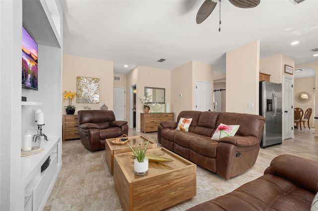 231 SUMMER PLACE LOOP, Clermont, FL 34714