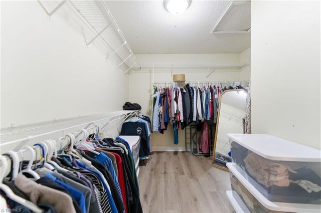 7640 Abington Drive, Kernersville, NC 27284