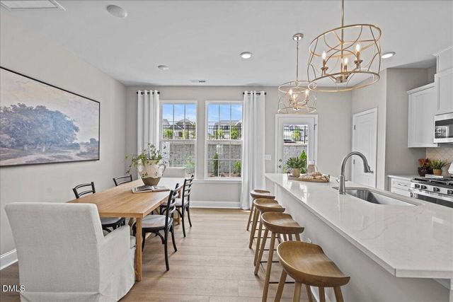 952 Kensley Grove Lane, Fuquay Varina, NC 27526