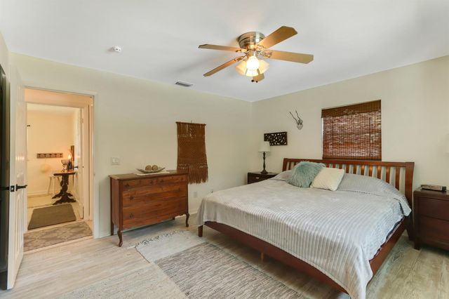 186 23rd Avenue, Vero Beach, FL 32962