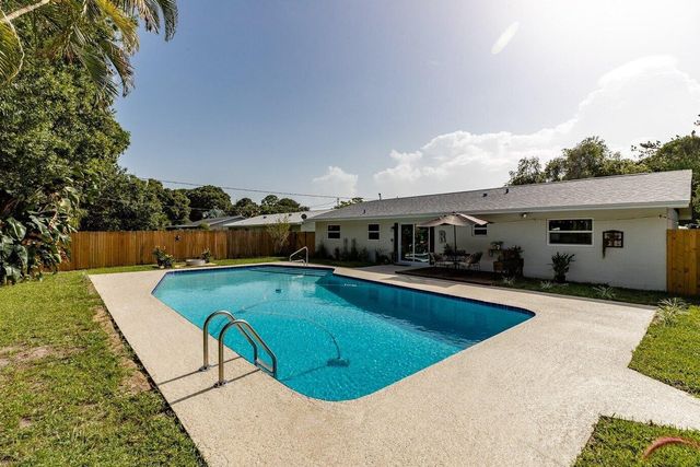 186 23rd Avenue, Vero Beach, FL 32962