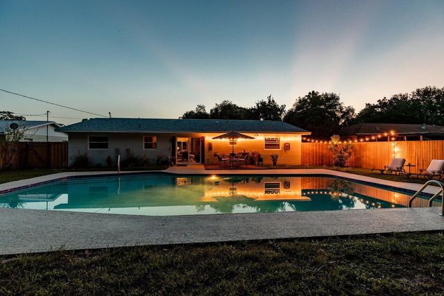 186 23rd Avenue, Vero Beach, FL 32962