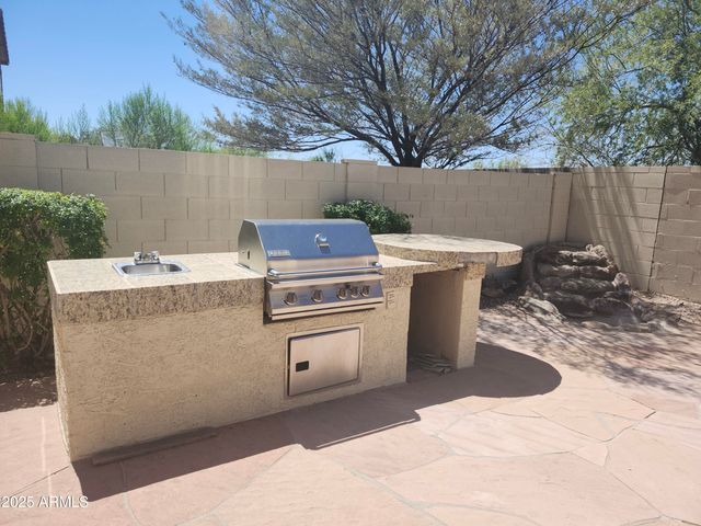 41132 N HUDSON Trail, Anthem, AZ 85086