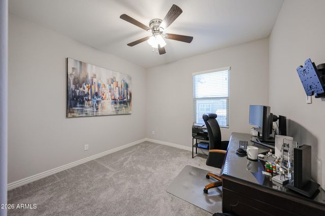 4722 E CIELO GRANDE Avenue, Phoenix, AZ 85050