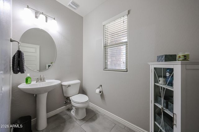 4722 E CIELO GRANDE Avenue, Phoenix, AZ 85050