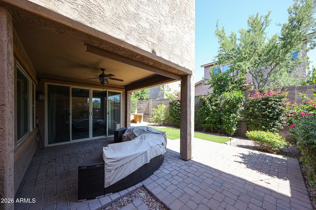 4722 E CIELO GRANDE Avenue, Phoenix, AZ 85050