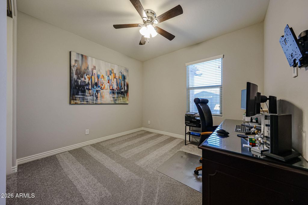 Image 18 of property listing at 4722 E CIELO GRANDE Avenue, Phoenix, AZ 85050
