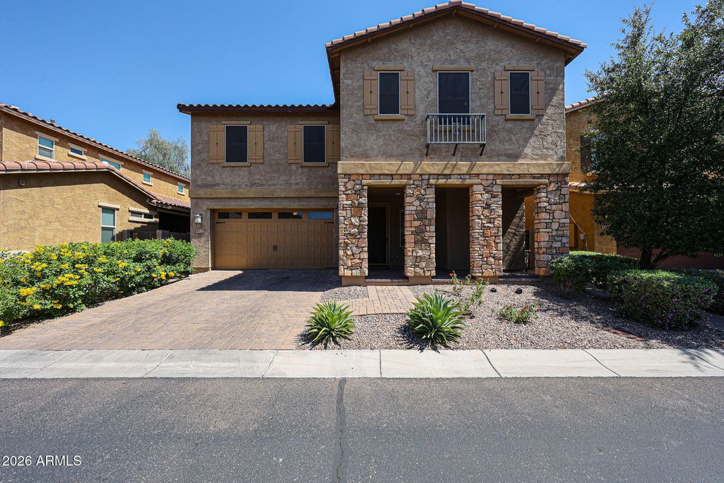 Image 24 of property listing at 4722 E CIELO GRANDE Avenue, Phoenix, AZ 85050