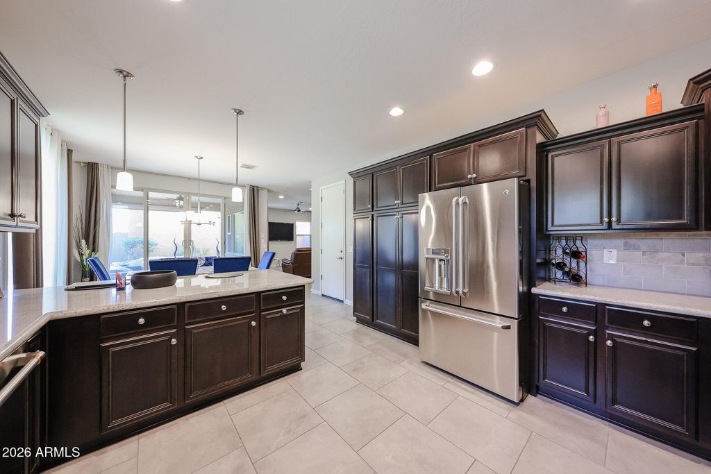 Image 4 of property listing at 4722 E CIELO GRANDE Avenue, Phoenix, AZ 85050