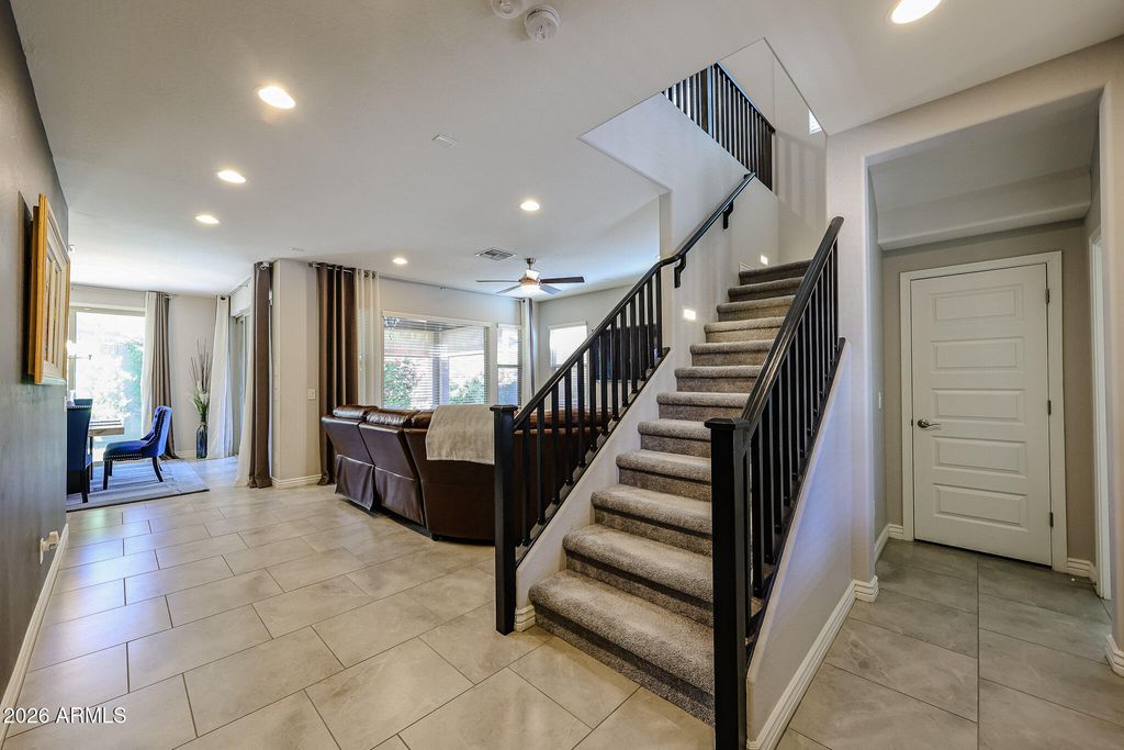 Image 8 of property listing at 4722 E CIELO GRANDE Avenue, Phoenix, AZ 85050