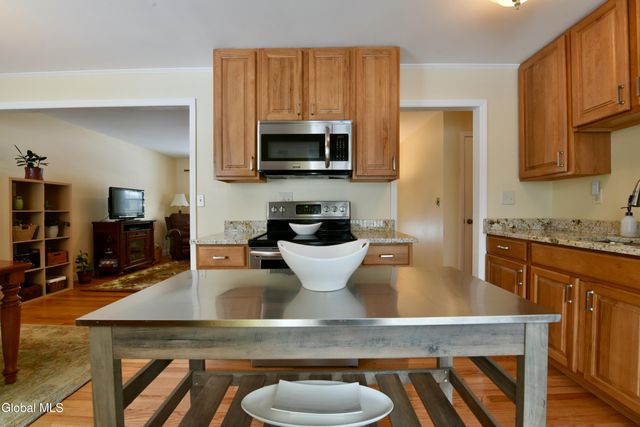 7 White Pine Lane, Wilton, NY 12866