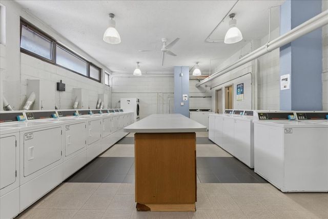 2930 N Sheridan Road 1403, Chicago, IL 60657