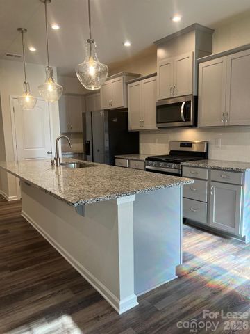 1424 Galloway Road, Charlotte, NC 28262