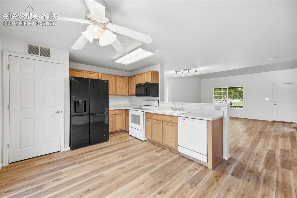 6148 Scottsbluff Drive, Colorado Springs, CO 80923 — photo 2