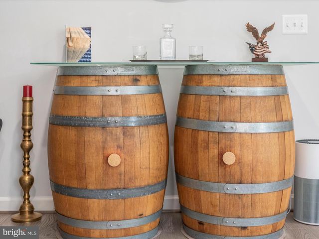 521 TRIGGERFISH DR, Oxon Hill, MD 20745