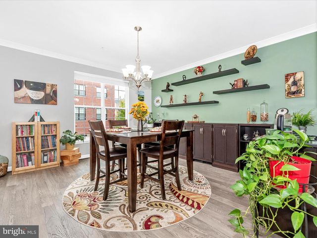 521 TRIGGERFISH DR, Oxon Hill, MD 20745