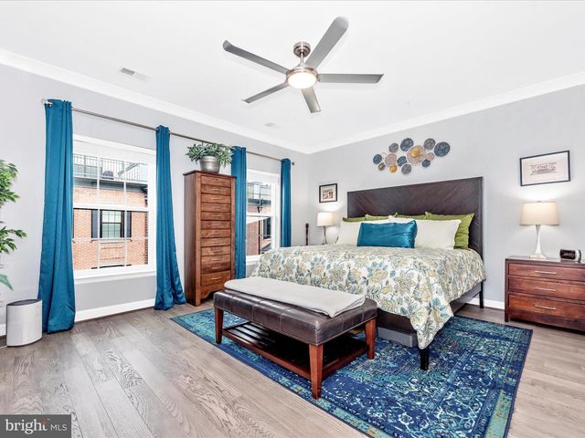 521 TRIGGERFISH DR, Oxon Hill, MD 20745