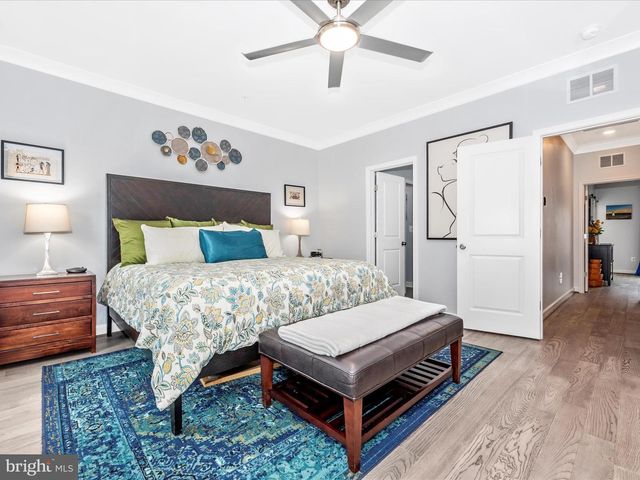 521 TRIGGERFISH DR, Oxon Hill, MD 20745