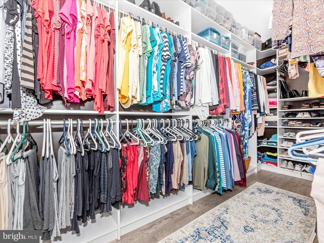 521 TRIGGERFISH DR, Oxon Hill, MD 20745