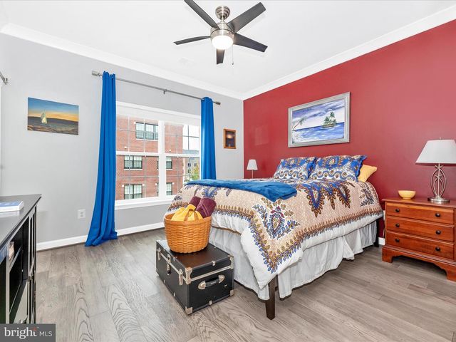 521 TRIGGERFISH DR, Oxon Hill, MD 20745