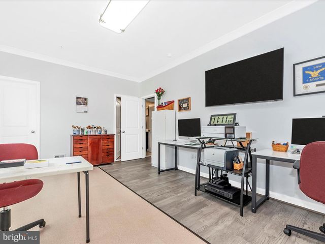 521 TRIGGERFISH DR, Oxon Hill, MD 20745