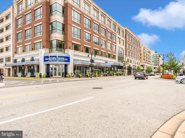 521 TRIGGERFISH DR, Oxon Hill, MD 20745