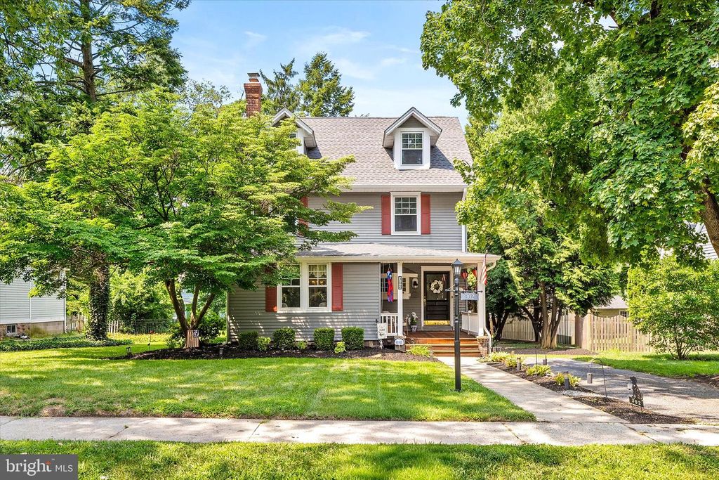 302 8TH ST, RIVERTON, NJ 08077 — exterior