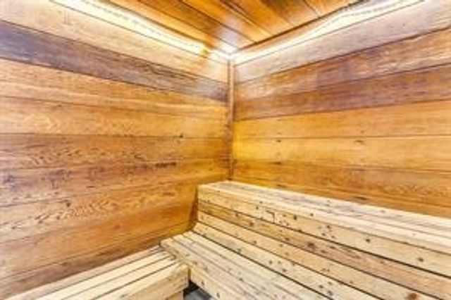 2300 Bamboo Drive N114, Arlington, TX 76006
