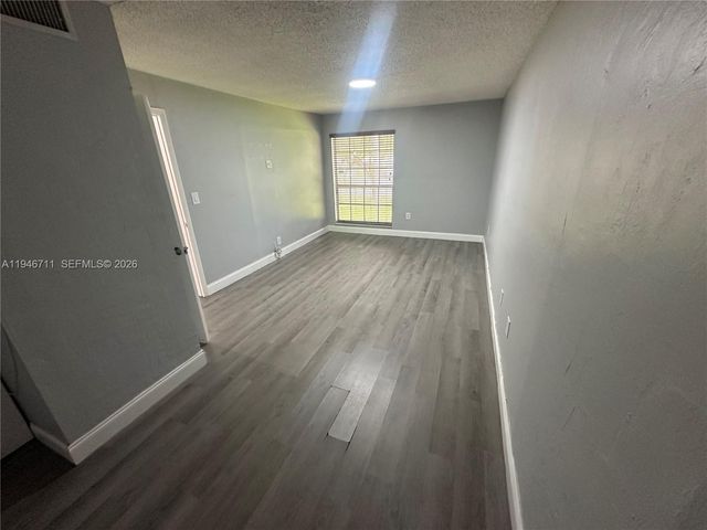 7200 Fairway Dr. H10, Miami Lakes, FL 33014