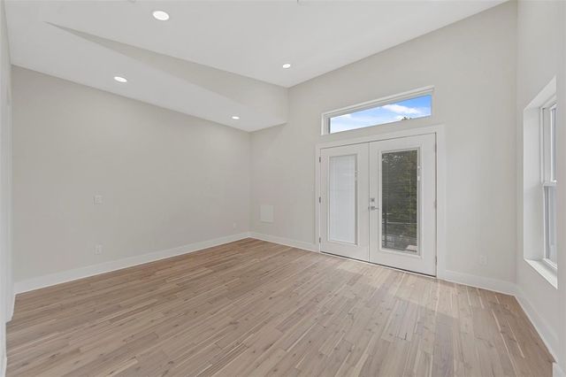 2511 Crossman Avenue, Dallas, TX 75212
