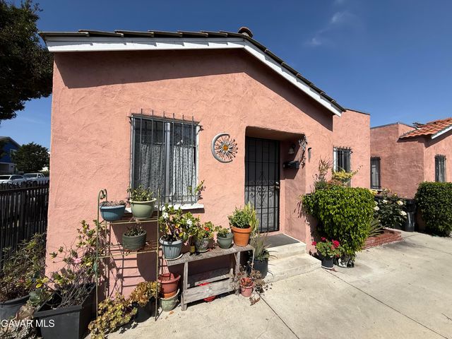 1171 W 38th Street, Los Angeles, CA 90037