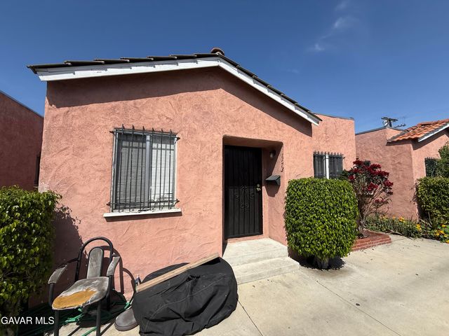 1171 W 38th Street, Los Angeles, CA 90037