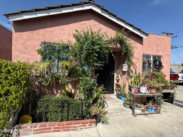 1171 W 38th Street, Los Angeles, CA 90037