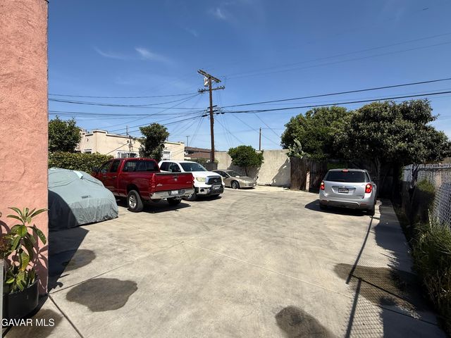 1171 W 38th Street, Los Angeles, CA 90037