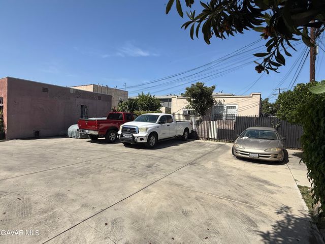 1171 W 38th Street, Los Angeles, CA 90037