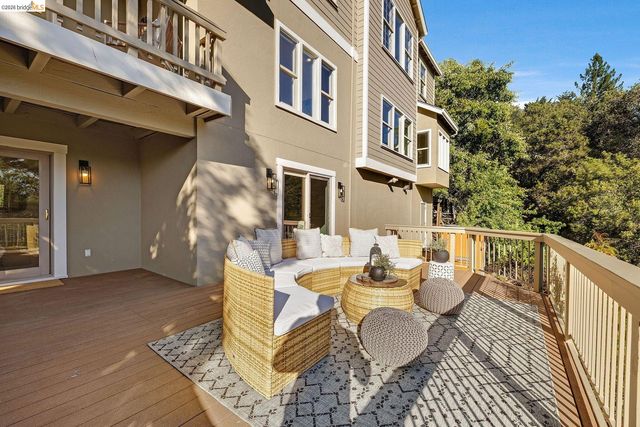 6203 Westwood Way, Oakland, CA 94611