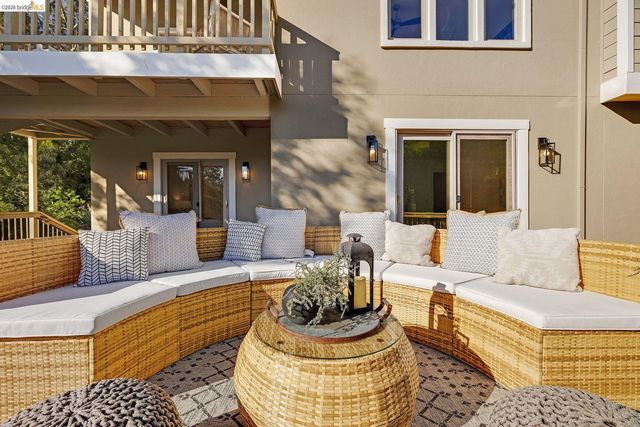 6203 Westwood Way, Oakland, CA 94611