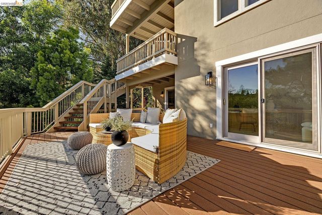 6203 Westwood Way, Oakland, CA 94611
