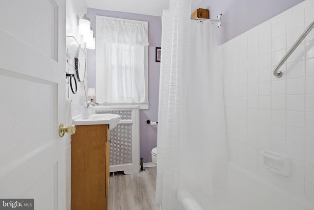 154 WOODLAND AVE, Lansdowne, PA 19050