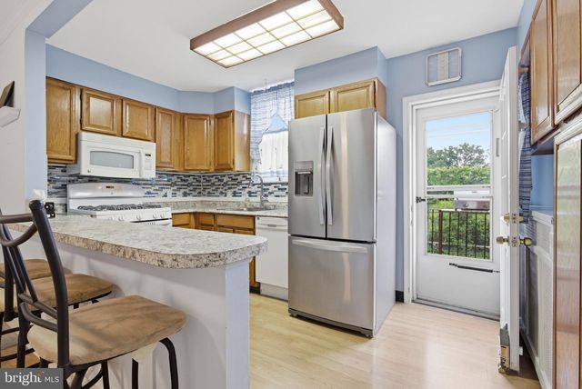 154 WOODLAND AVE, Lansdowne, PA 19050