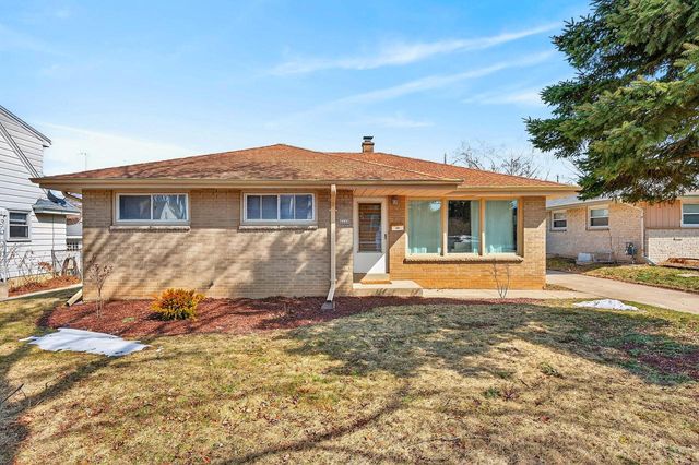 4648 S 14th STREET, Milwaukee, WI 53221