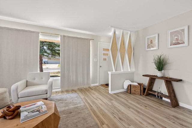 4648 S 14th STREET, Milwaukee, WI 53221