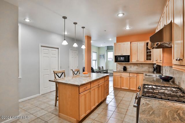 159 1st Street, Troy, NY 12180