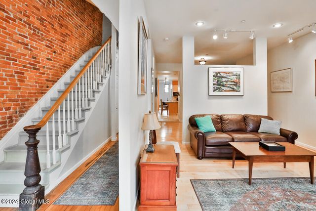 159 1st Street, Troy, NY 12180