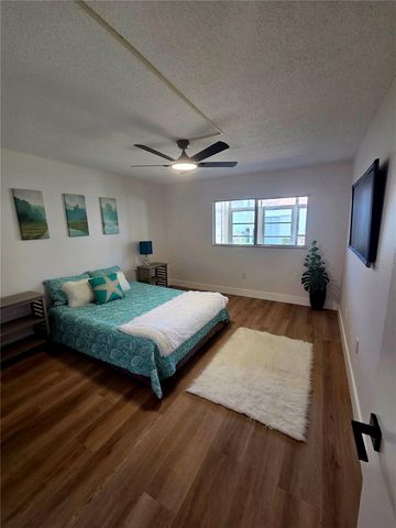 13719 MISSION OAKS BOULEVARD 0, Seminole, FL 33776