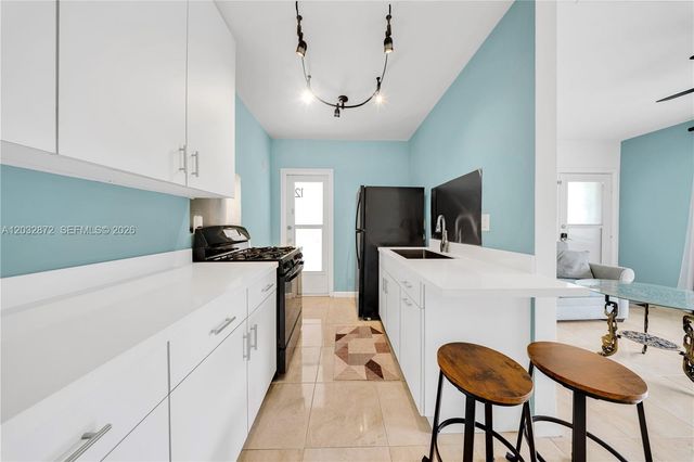 260 Ocean Dr 12A, Miami Beach, FL 33139